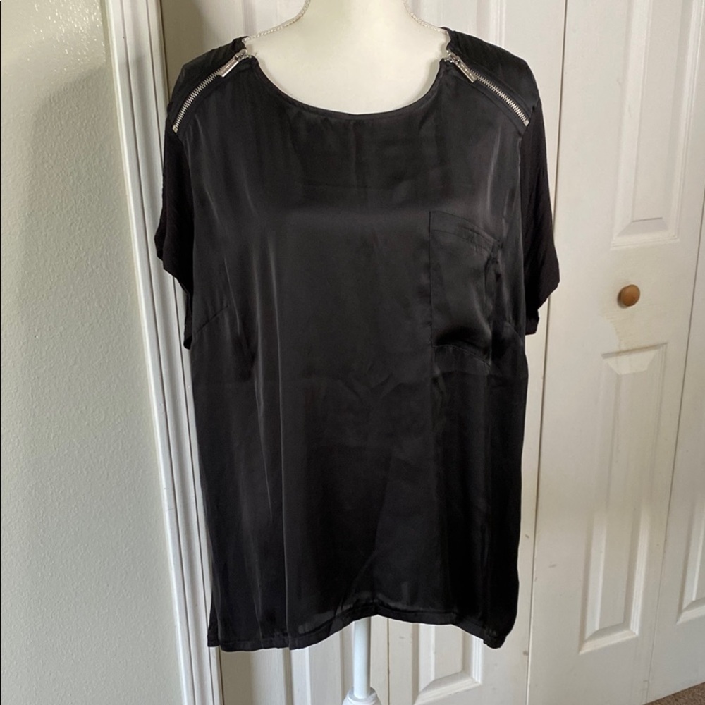 🐝Michael Kors Top🐝